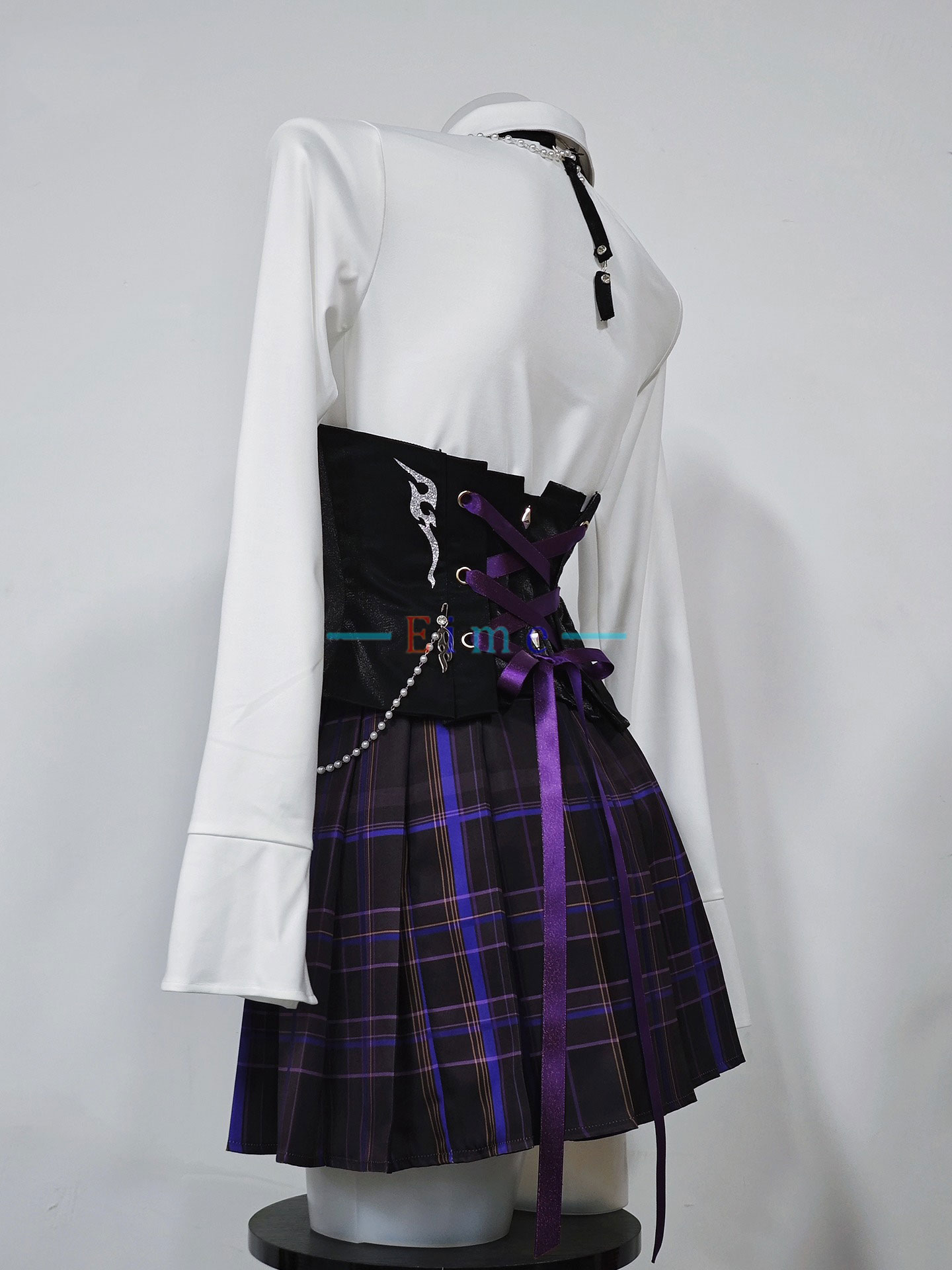 Game Naraka Bladepoint Tarka J - Anime Cosplay Show recension och pris